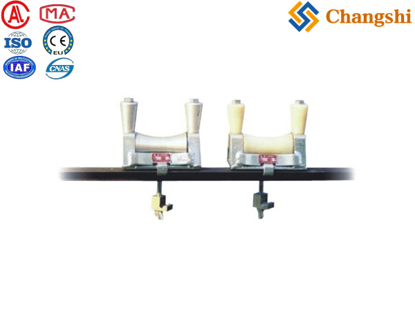 10kN Crossarm-Mounted Tri-Roller Stringing Block for Three Conductor Bundles