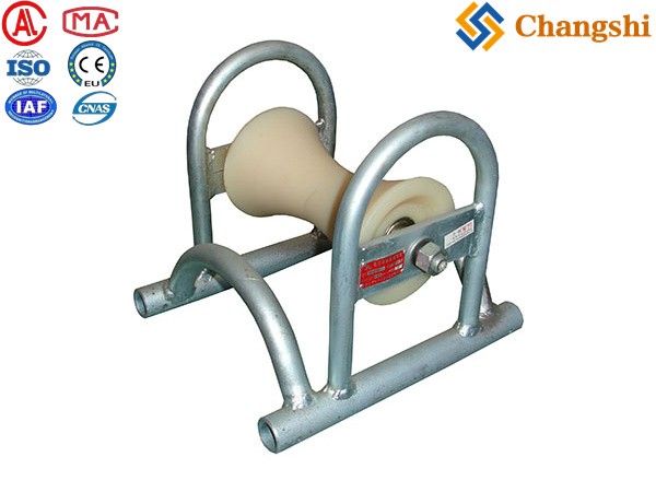 Durable Steel Pipe Ground Cable Roller - Image 1