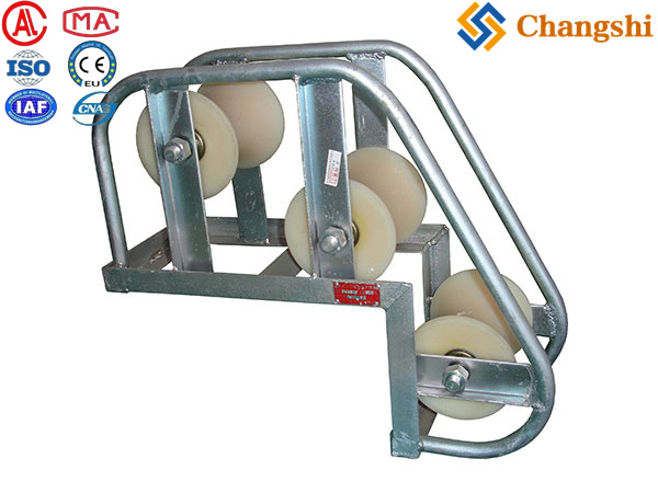 Multi-Roller Pithead Guide for Wellhead Bus-Bar