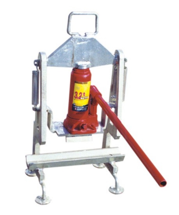 Splicing Sleeve Straightener for Crimped Conductors